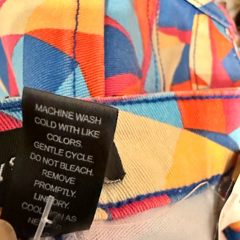 Colorful Geometric Pattern Pants - Picture 8 of 8